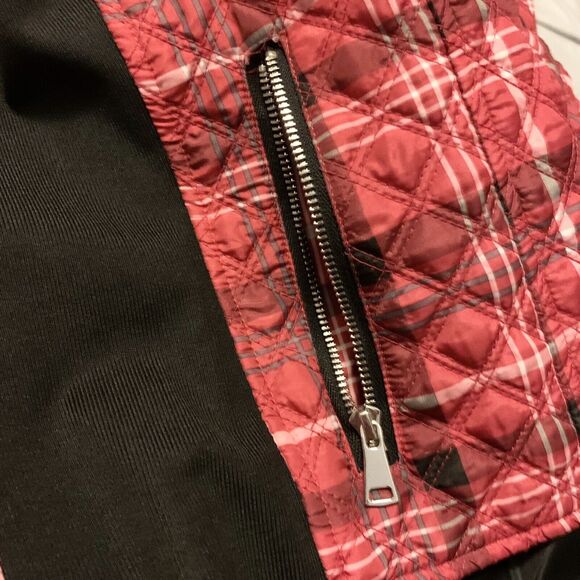 New Directions Puffer Vest Women Medium Red Tartan Plaid Holiday Winter Outdoor - Picture 9 of 13